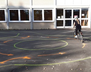 Straßen-Parcours : Hier Kreisverkehr